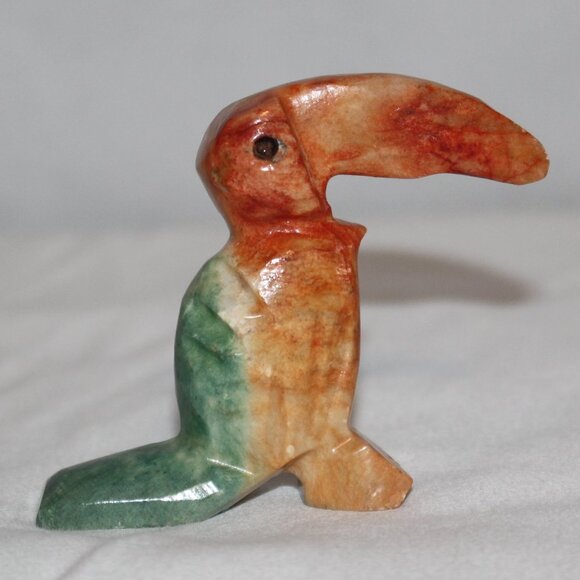 Soapstone Toucan Bird Miniature Carved Figurine Tropical Colors - Picture 2 of 10